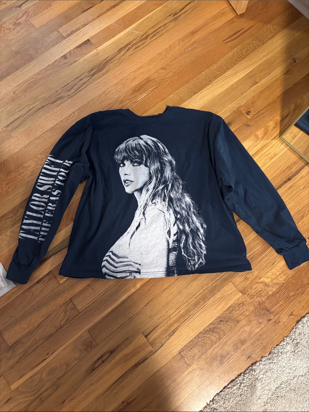 Taylor Swift Black Long Sleeve Graphic Tee